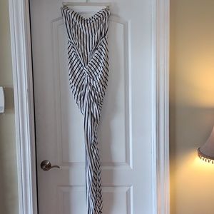 Akira-Black and white dress with a train. NEVER WORN, but tags removed